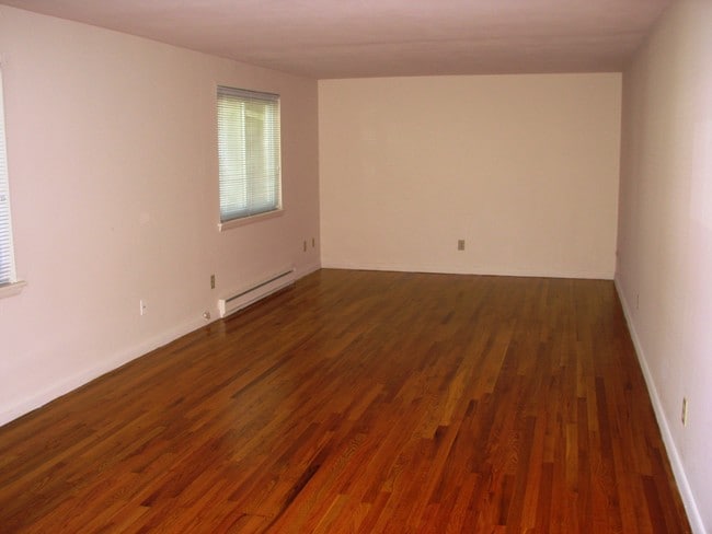Building Photo - Ramblestone Estates