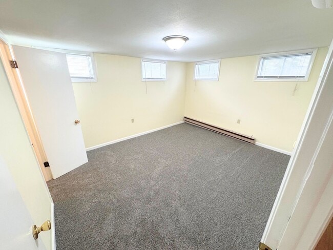 Building Photo - 1606HE