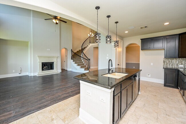Building Photo - 30154 Southern Sky Dr