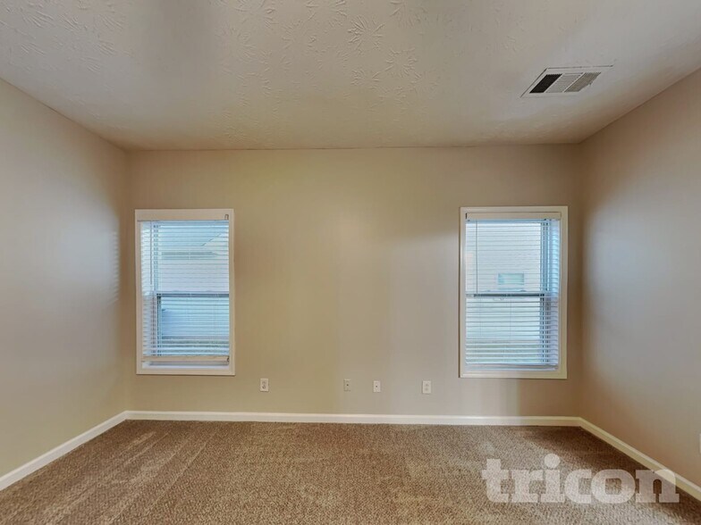 Building Photo - 2350 Dalton Park