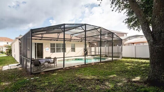 Building Photo - 750 Kettering Rd