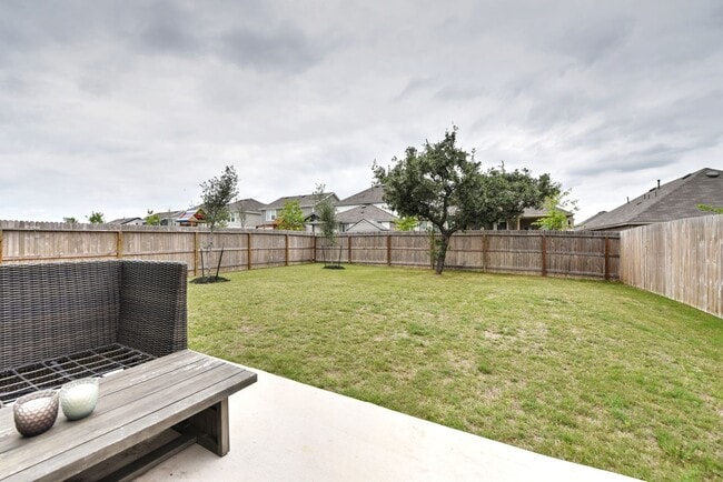 Building Photo - Great home  |  Boerne / Fair Oaks area  |  4 beds  |  2.5 baths  |  2440 sqft  |  Boerne ISD