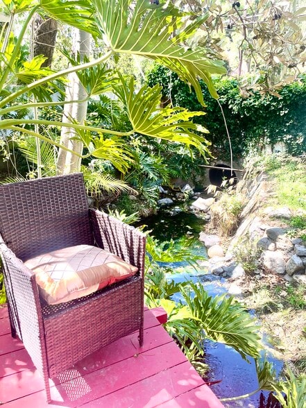 Building Photo - 2366 Nichols Canyon Rd