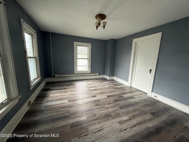 Building Photo - 409 Pittston Ave