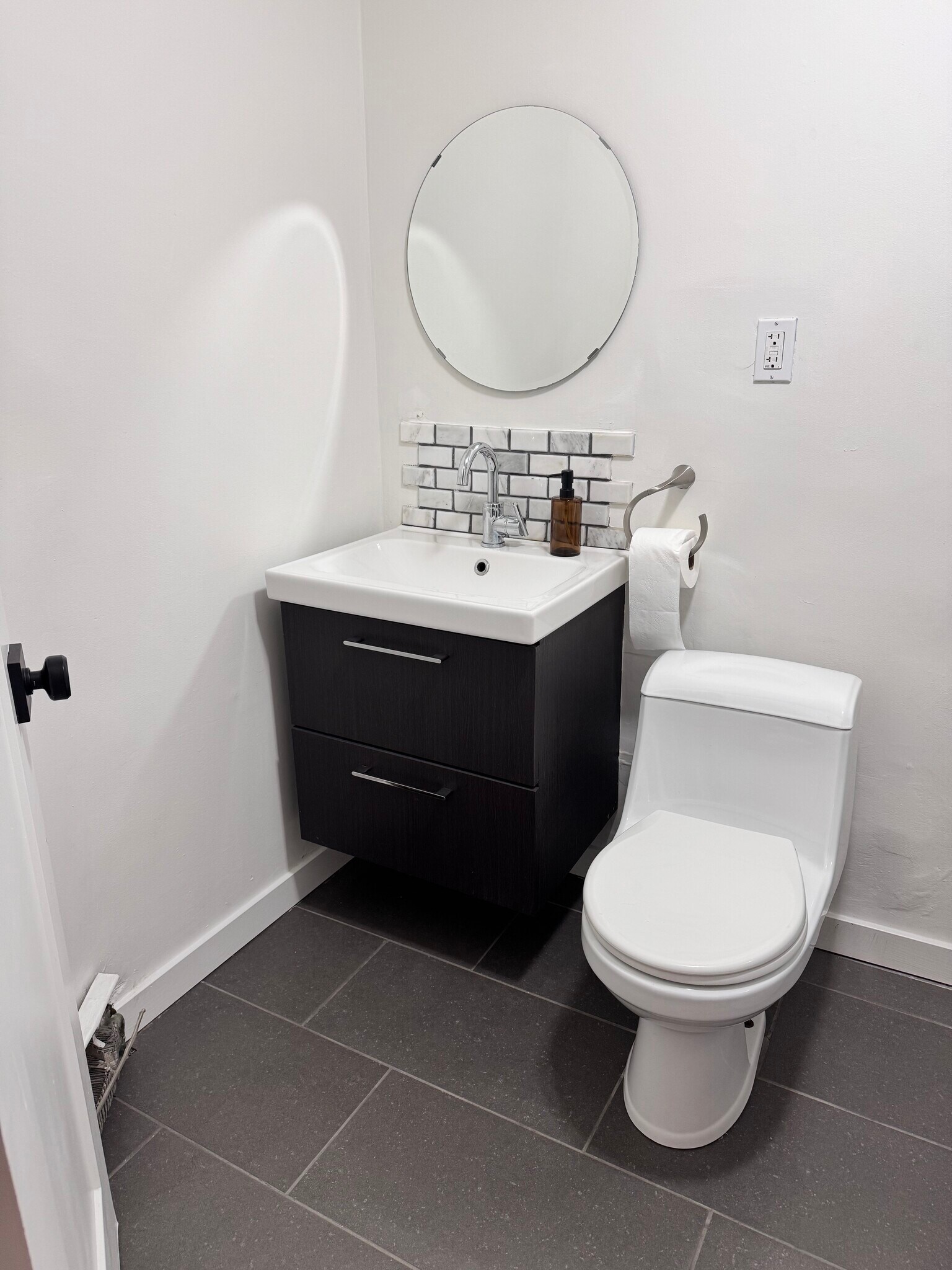 Building Photo - 219 Culver Ave