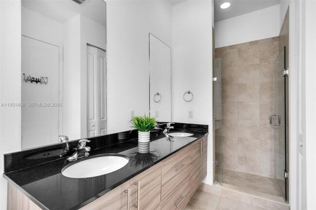 Building Photo - 2735 SW 81st Terrace