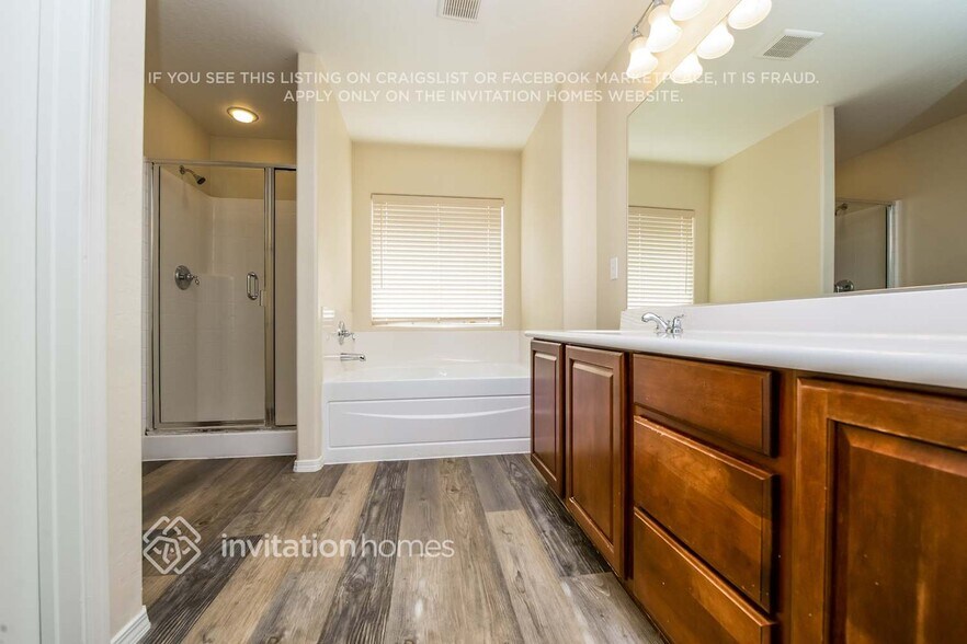 Building Photo - 6860 Pipil St