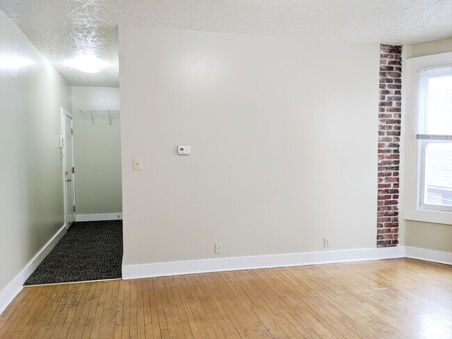 Floorplan - 110.5 E 6th St