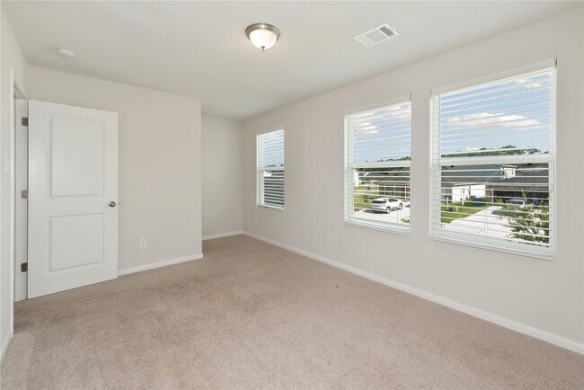 Building Photo - 15621 Briar Forest Dr