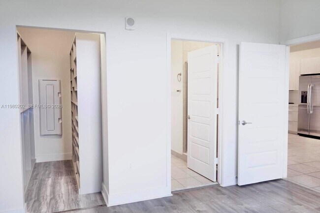 Building Photo - 7925 NW 104th Ave