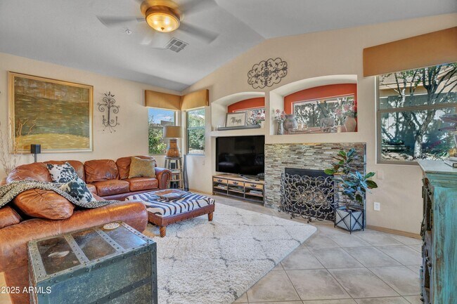 Building Photo - 10655 E Acacia Dr