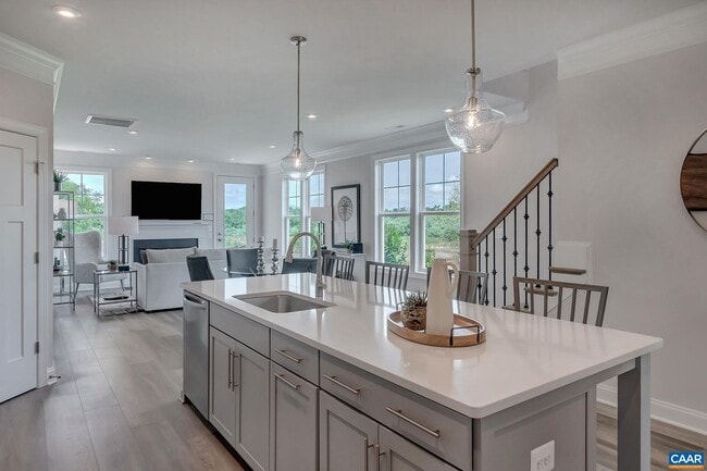 Building Photo - 108 Ridgeline Dr