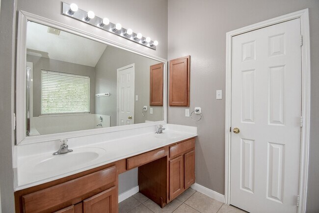 Building Photo - 5611 Carta Valley Ln