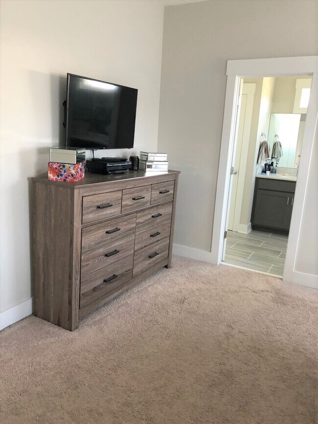 Building Photo - Incredible location in Briar Chapel for this stunning 3 / 4 bedroom home - furnished option avail...