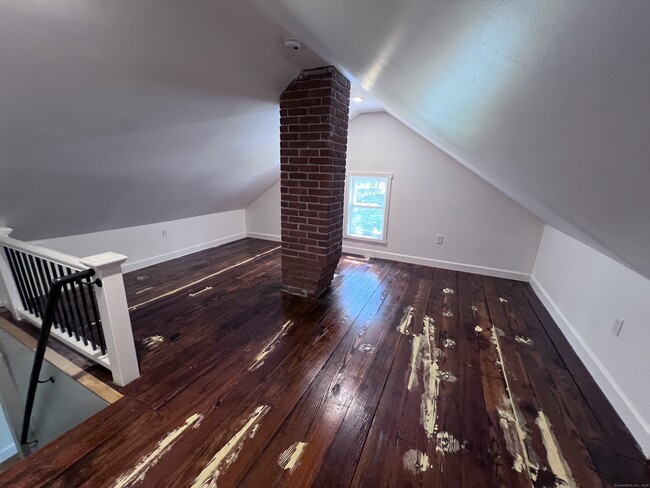 Building Photo - 141 Boyd St