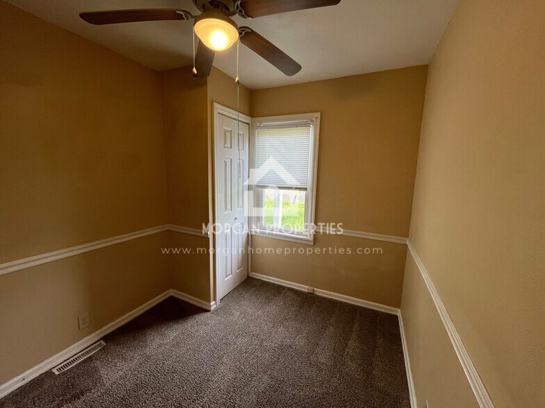 Building Photo - 603 Ellenhurst Dr