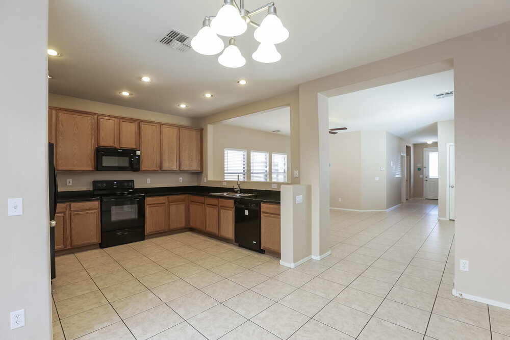 Building Photo - 11242 W Garfield St