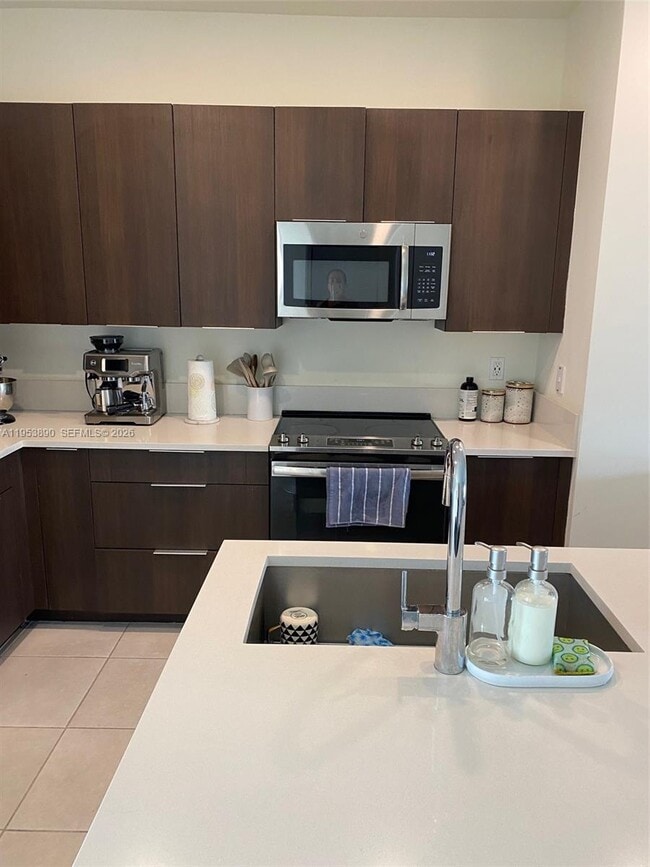 Building Photo - 4745 NW 84th Ct