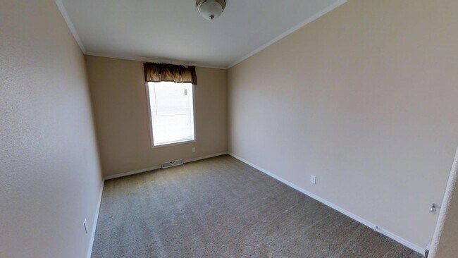 Building Photo - 309 E Lime St