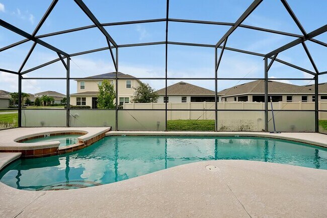 Building Photo - 112 Paloma Dr