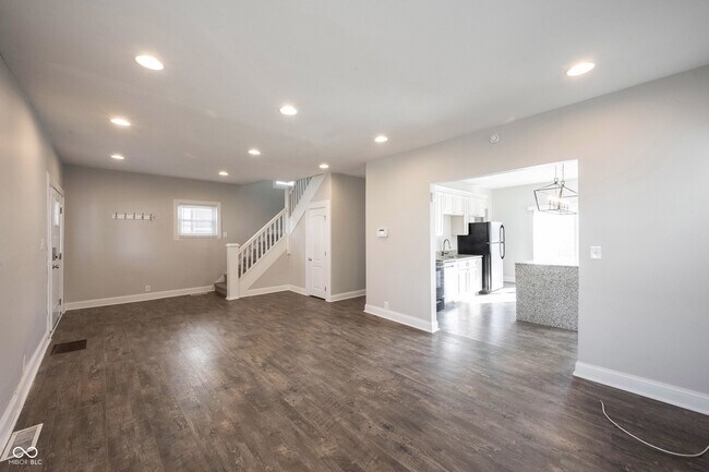 Building Photo - 3117 N Park Ave