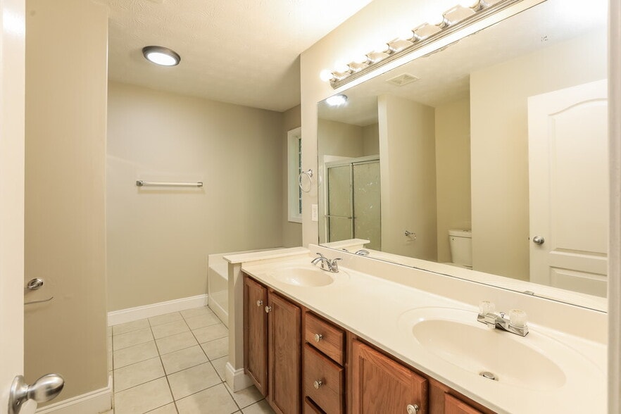 Building Photo - 4203 Baler Dr