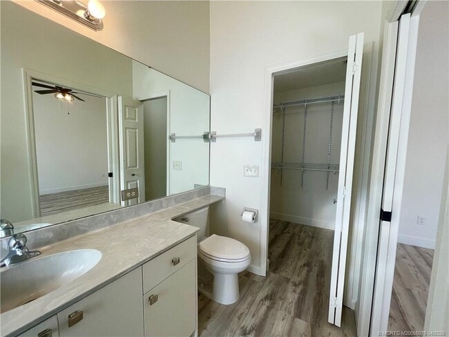 Building Photo - 4690 SW Babylon St