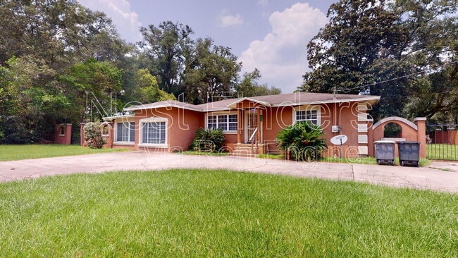 Building Photo - 8229 Hogan Rd