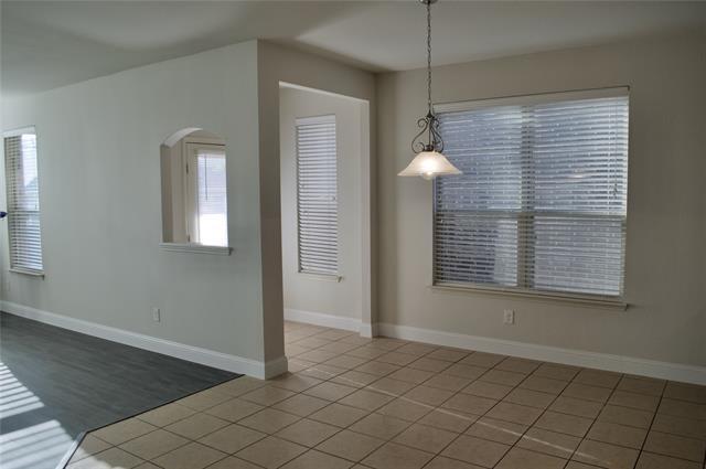 Building Photo - 3804 Oceanview Dr