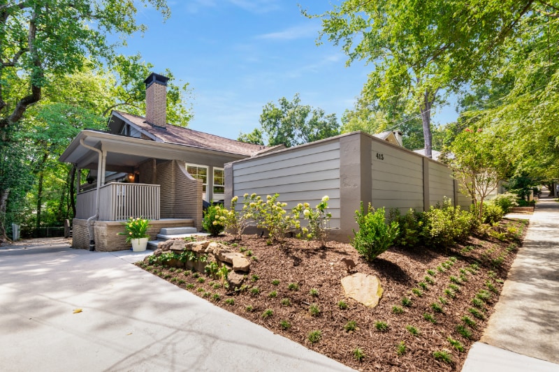 Building Photo - 413 8th St NE