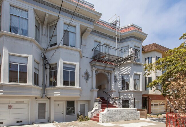 Building Photo - 759 6th Ave