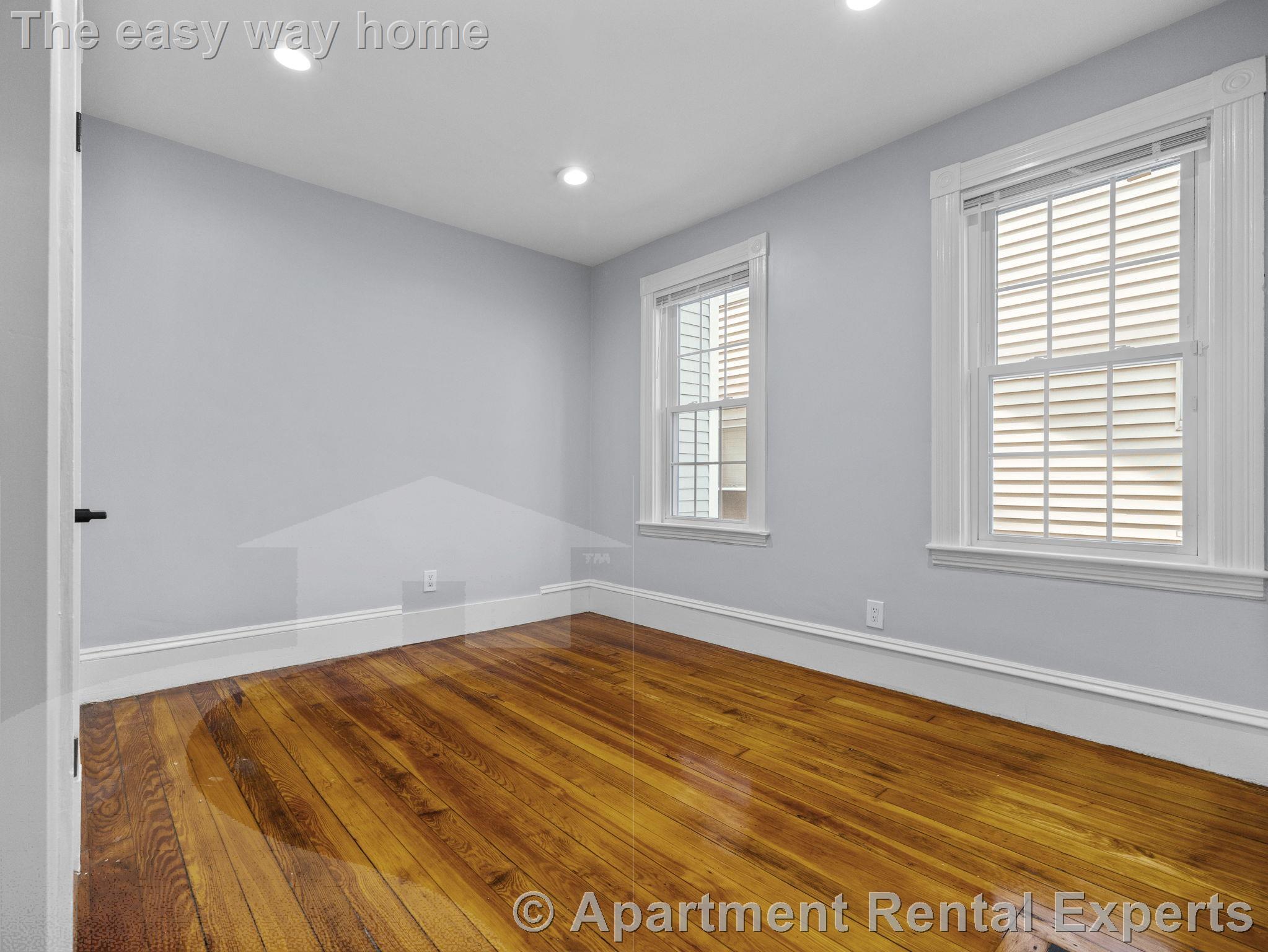 Building Photo - 39 Hancock St