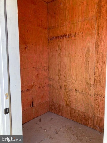 Building Photo - 376 E Main St