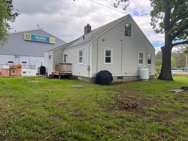Building Photo - 88 New Rochester Rd