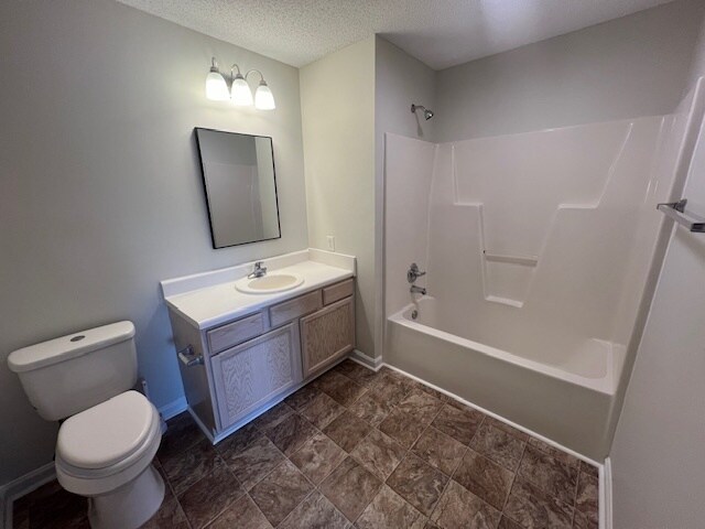 Building Photo - 905 Hanahan Ct