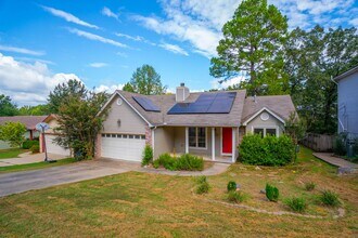 Building Photo - 4 Bedroom Home in North Little Rock with S...