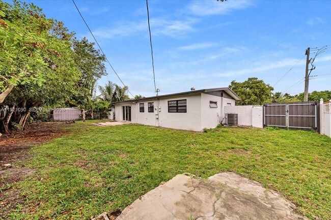 Building Photo - 4710 NW 12th St