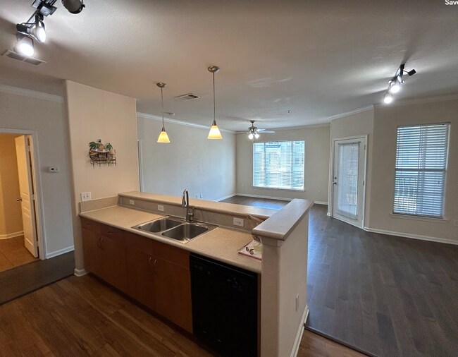 Building Photo - Gardens of Bridgehampton