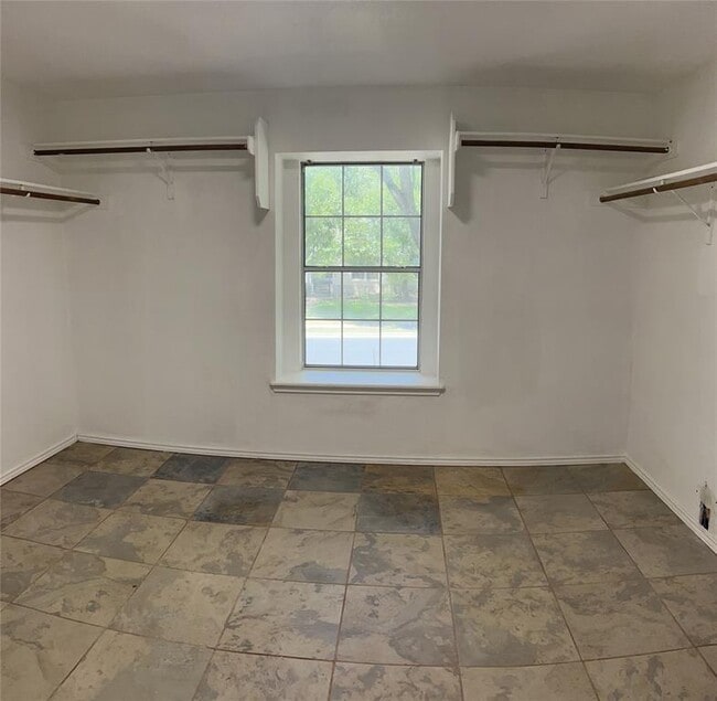 Building Photo - 5433 Hitcher Bend