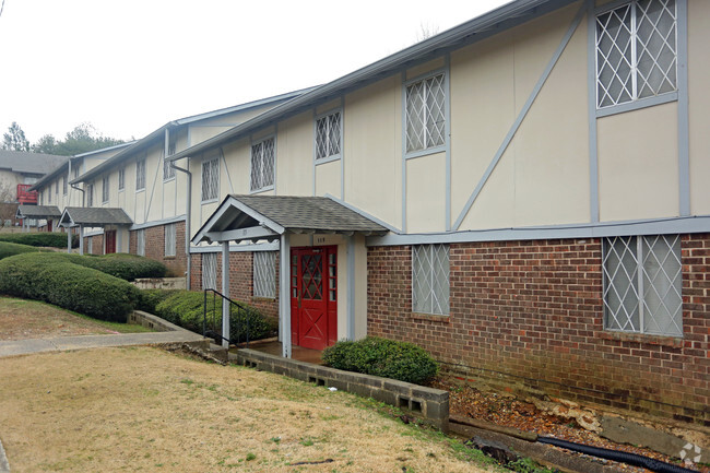 Building Photo - Stratford Square Apartments