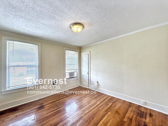 Building Photo - 180 Clark Pl