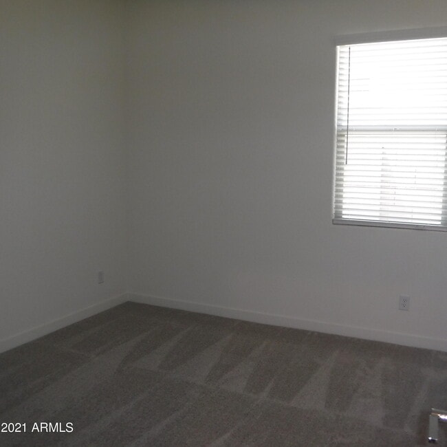 Building Photo - 16755 W Sand Hills Rd