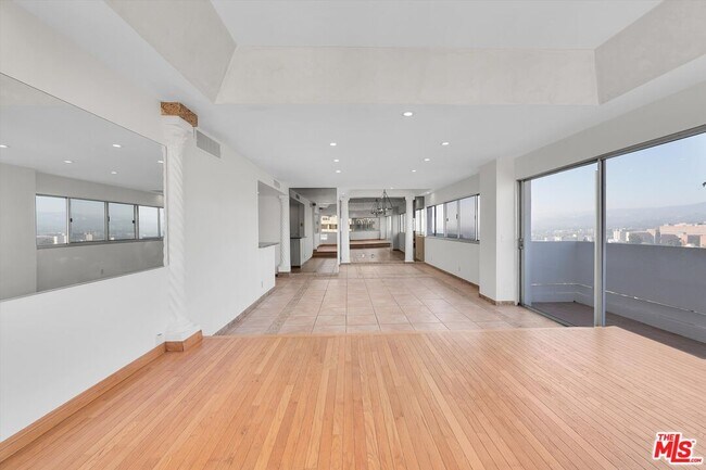 Building Photo - 10701 Wilshire Blvd