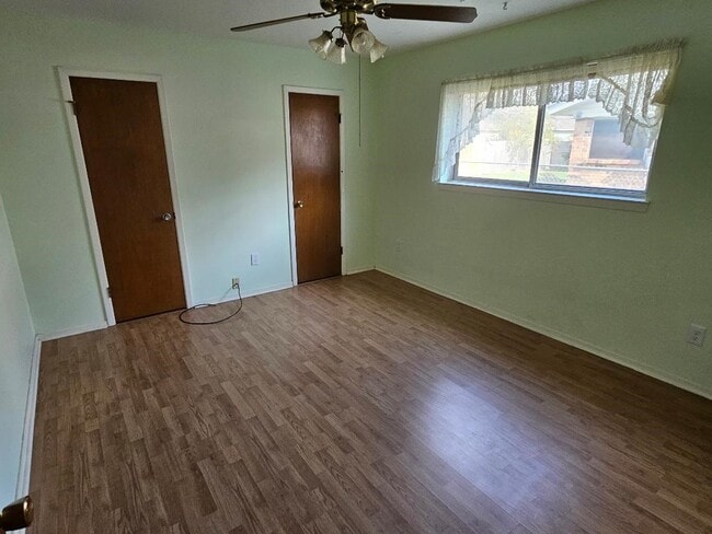 Building Photo - 4701 Crepe Myrtle Ln