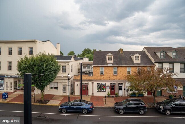 Building Photo - 123 Mill St
