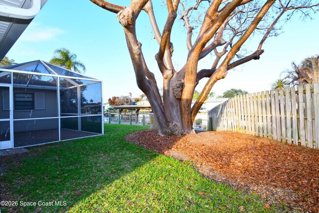 Building Photo - 405 Sparrow Dr