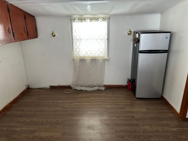 Kitchen - 49 N Bridge St