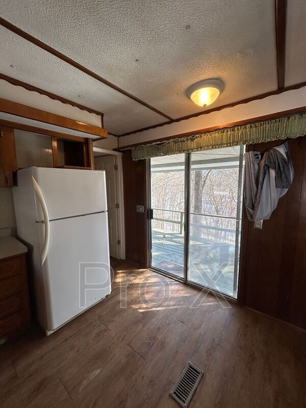 Building Photo - 24 Skyline Dr