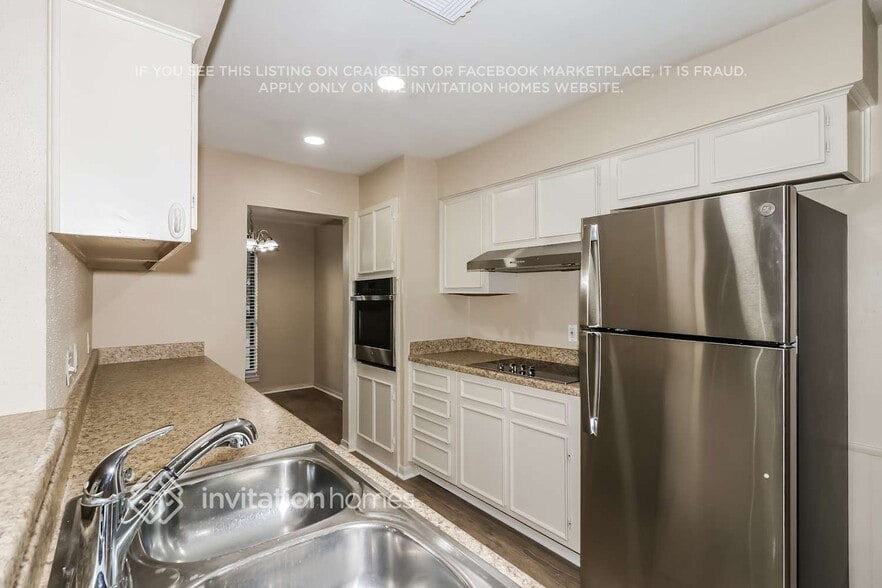 Building Photo - 745 Academy Ln