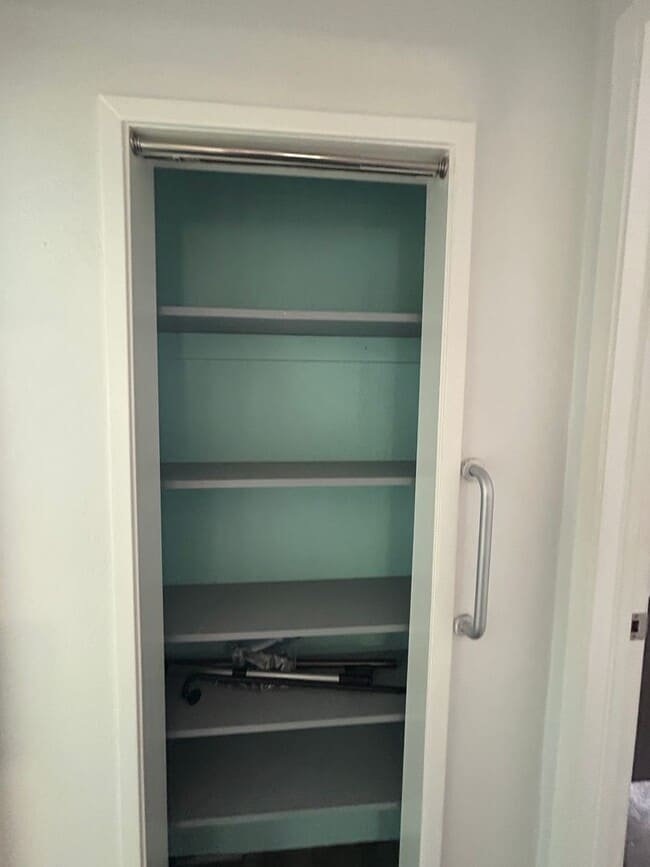 Building Photo - Quaint 1 Bedroom near Condon Park